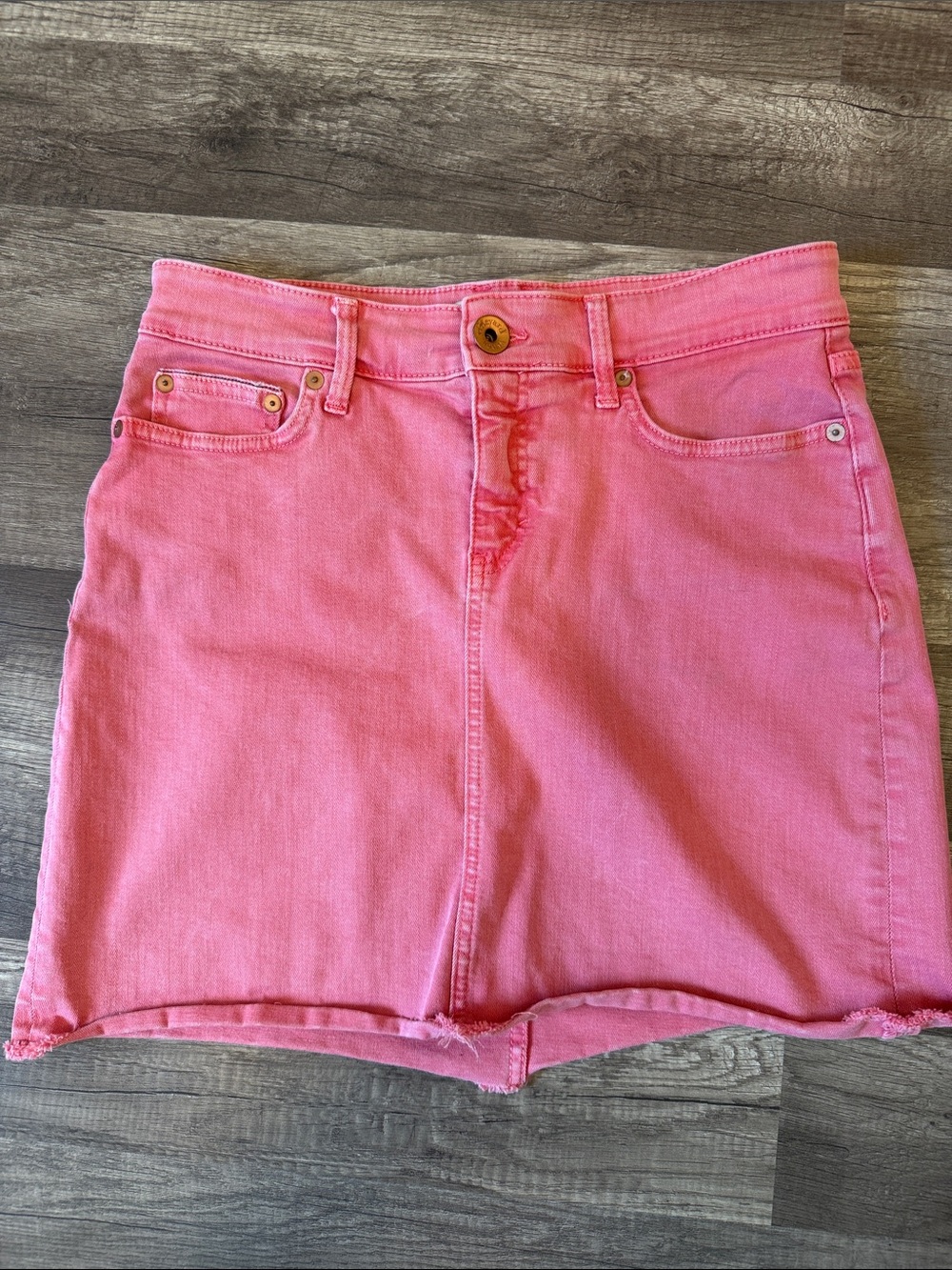 Vineyard Vines SZ 4 Pink Denim Mini Skirt